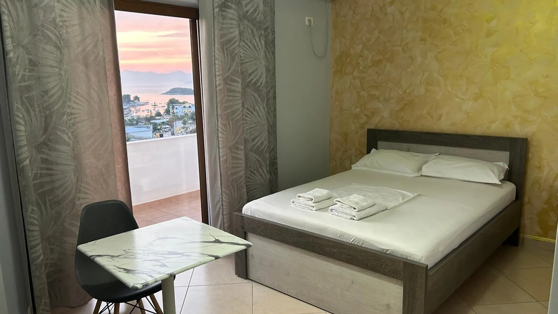 Vila Jeti Ksamil 0*,  Albania
