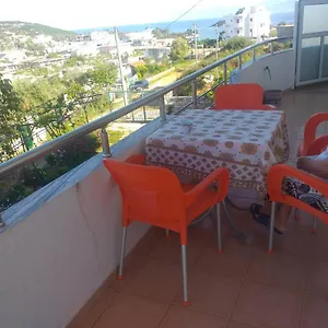 Selmani Apartment