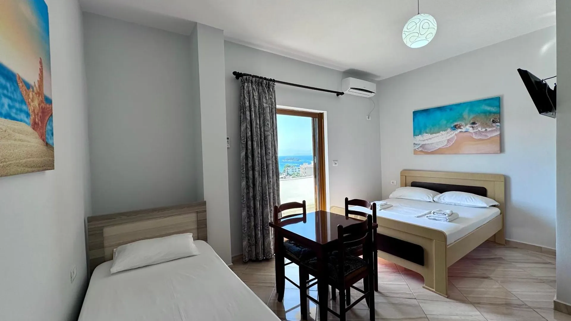 Vila Jeti Ksamil
