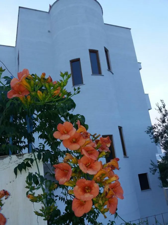 Vila Jeti Ksamil